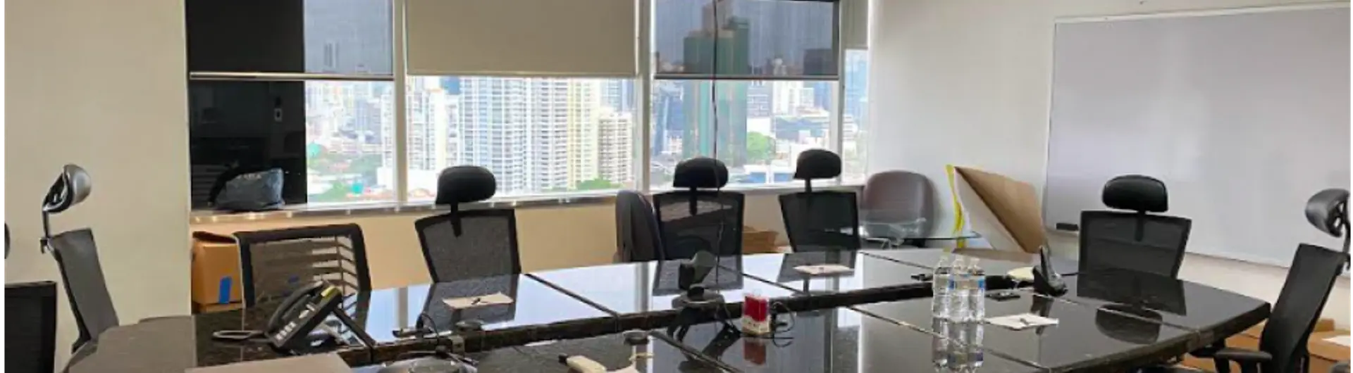 - Torre De Las Americas - Punta Pacifica — Oficina en Venta