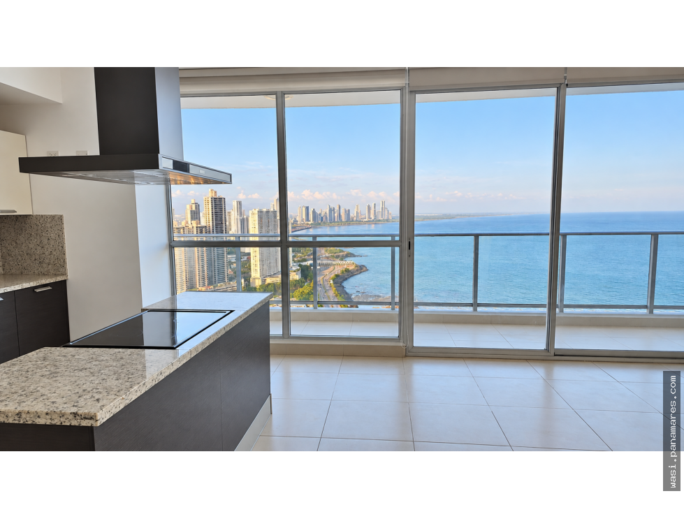 Piso Alto Frente Al Mar En PH Oceanaire – Punta Pacífica — Apartamento en Alquiler