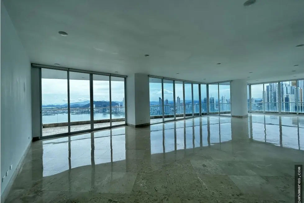 PH The Point - Paitilla - Con Linea Blanca — Apartamento en Alquiler