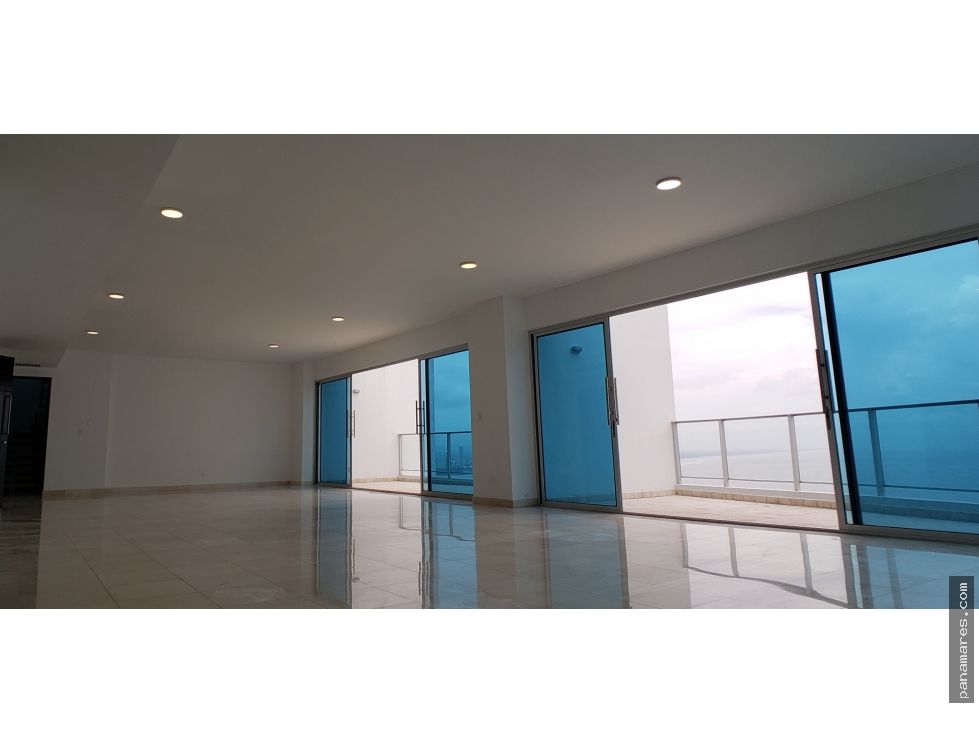Remate Penthouse En Punta Pacifica - 2 Pisos Completos Frente Al Mar — Penthouse en Venta