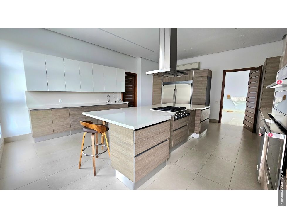 Exclusivo Apartamento En PH La Loma - Santa Maria — Penthouse en Venta