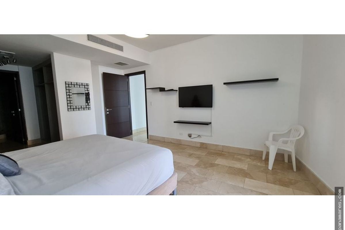 Opportunity! Grand Tower - Punta Pacifica — Apartment for Sale