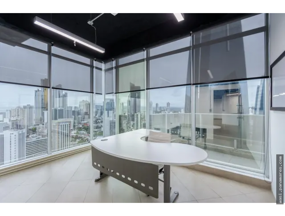 F&f Tower Marbella — Oficina en Alquiler