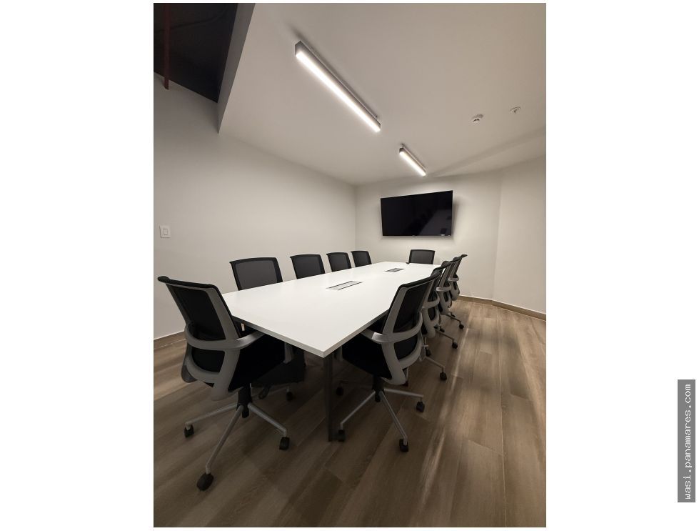 Financial Park Costa Del Este — Oficina en Alquiler