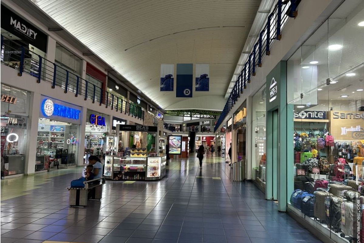 Ganga! Local En Albrook Mall – Pasillo Del Hipopótamo — Local en Venta