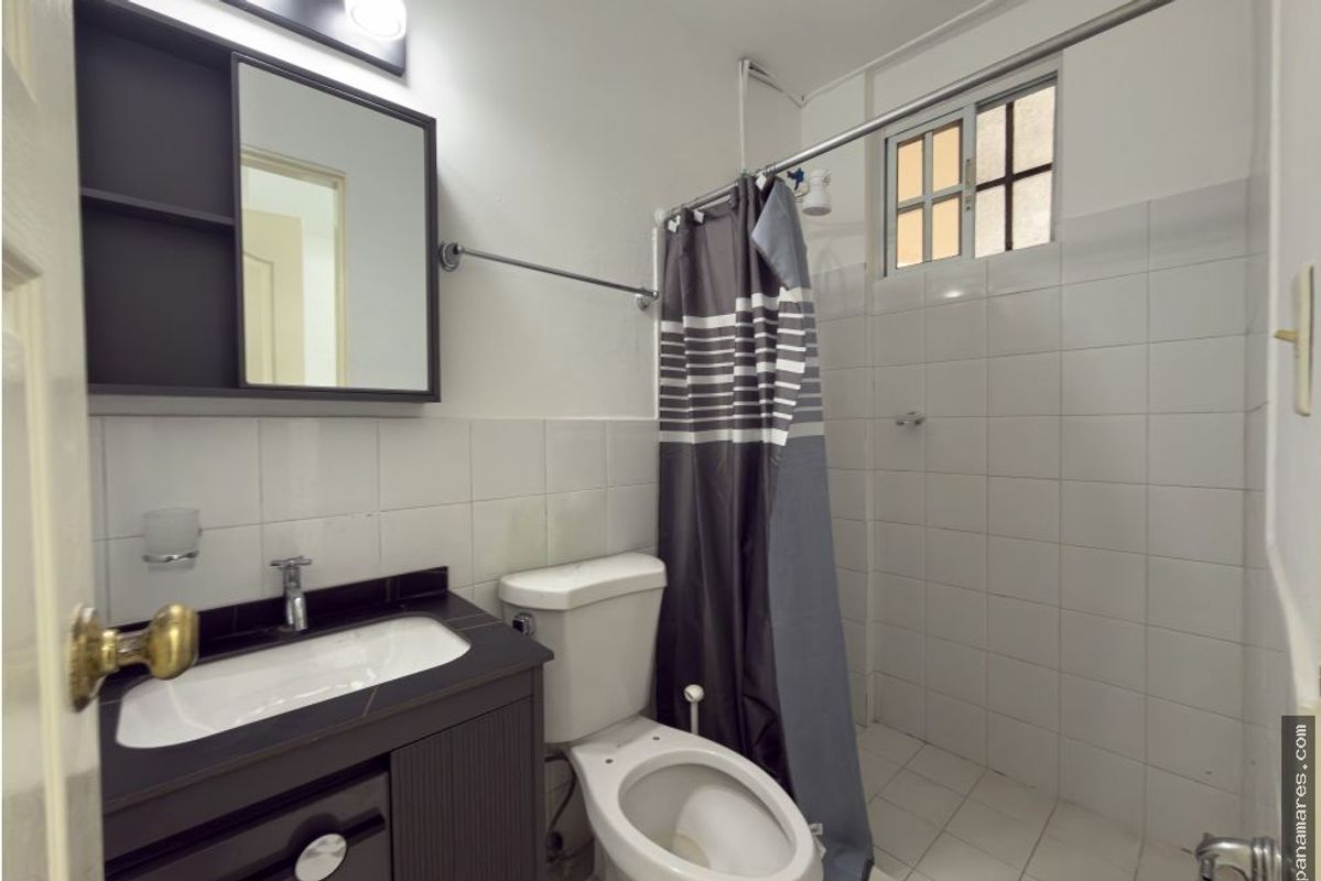 Amplia Casa En Albrook Gardens - Albrook — Casa en Venta