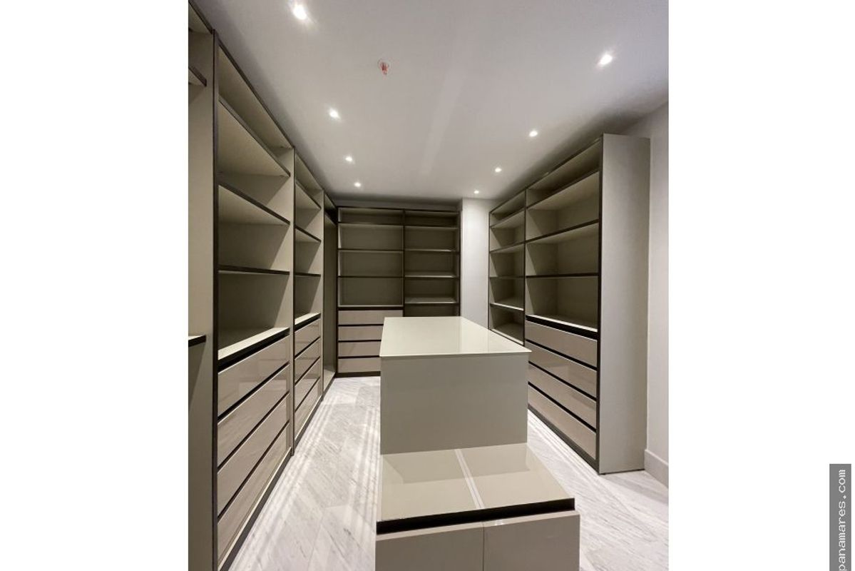 PH The Towers - Paitilla - Vista Al Mar - Linea Blanca — Penthouse en Alquiler