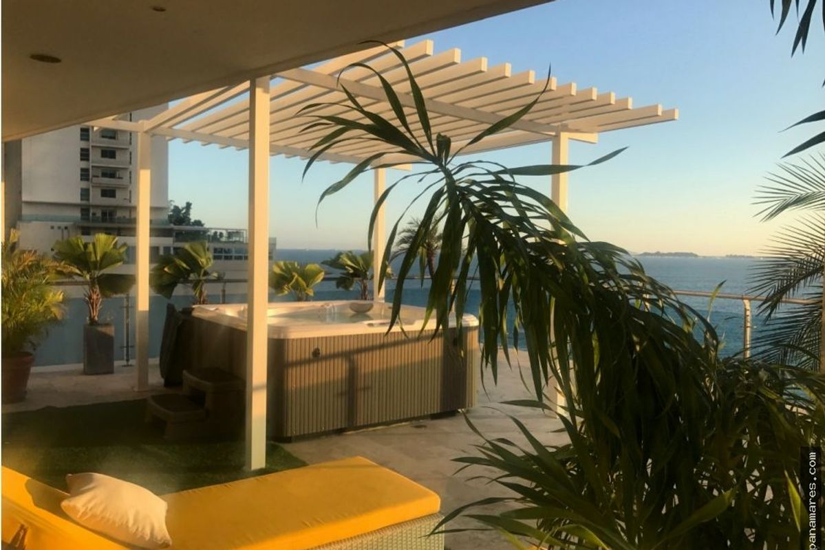 PH Aqualina - Punta Pacifica - Amoblado — Penthouse en Alquiler