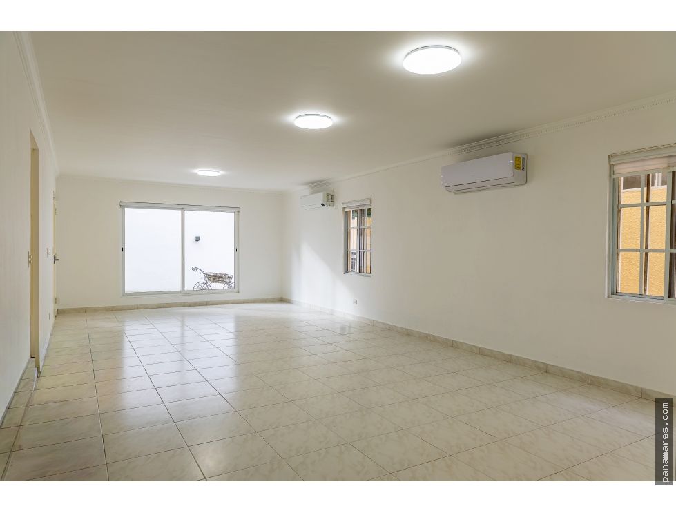 Amplia Casa En Albrook Gardens - Albrook — Casa en Venta
