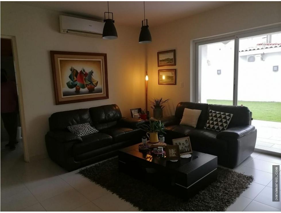 Versalles - Modelo Lyon — Casa en Venta