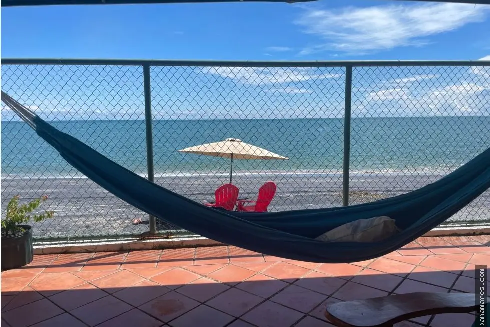 Hermosa Casa Frente Al Mar En Farallon — Casa de Playa en Venta
