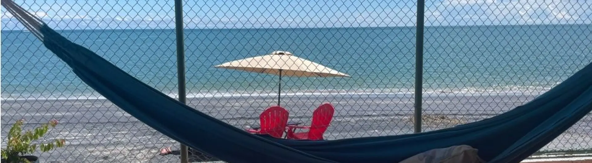 Beautiful House Oceanfront In Farallon — Beach House for Sale