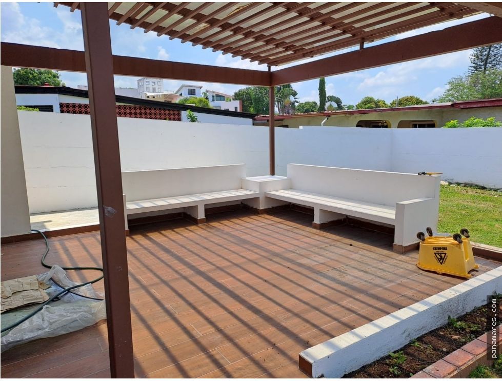 Remodelada En San Francisco - Loma Alegre — Casa en Alquiler