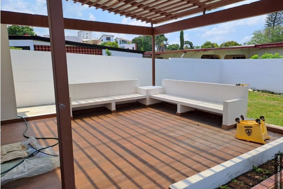 Remodelada En San Francisco - Loma Alegre — Casa en Alquiler