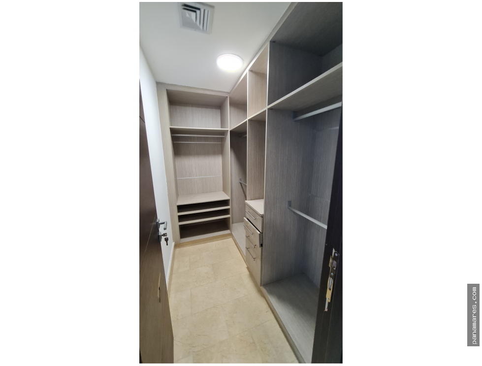Modelo L Grand Tower - Punta Pacifica — Apartamento en Venta
