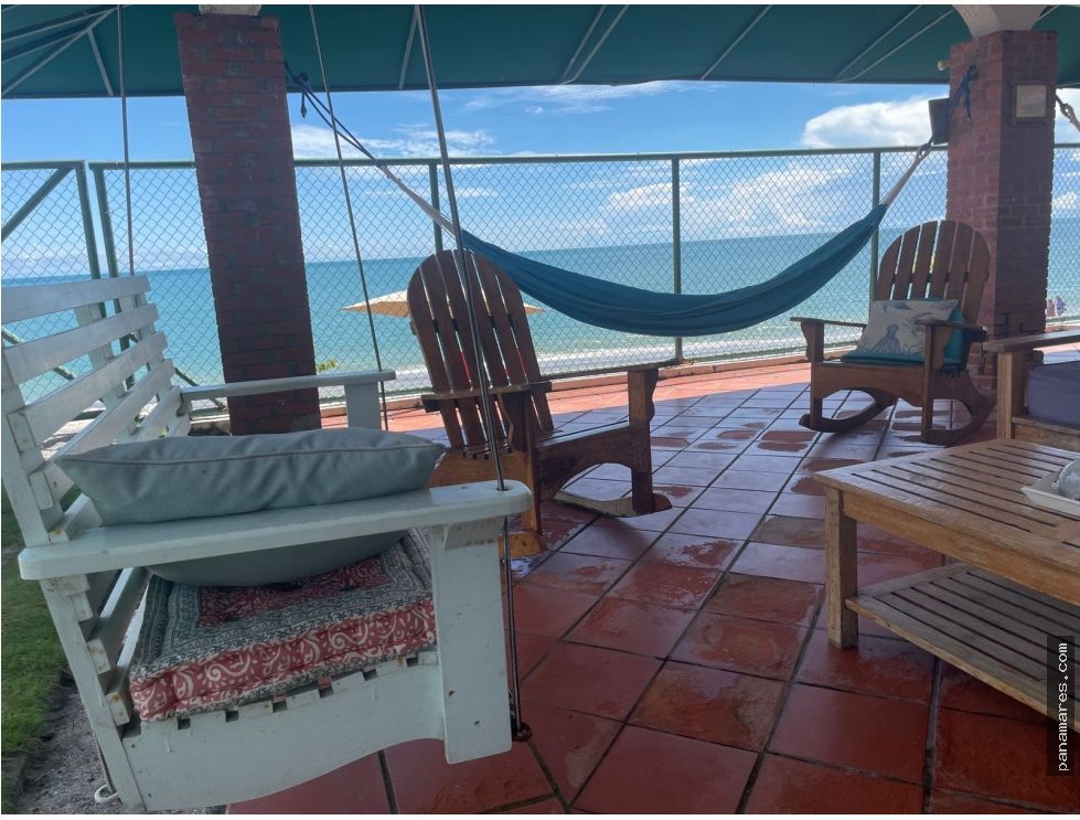 Hermosa Casa Frente Al Mar En Farallon — Casa de Playa en Venta