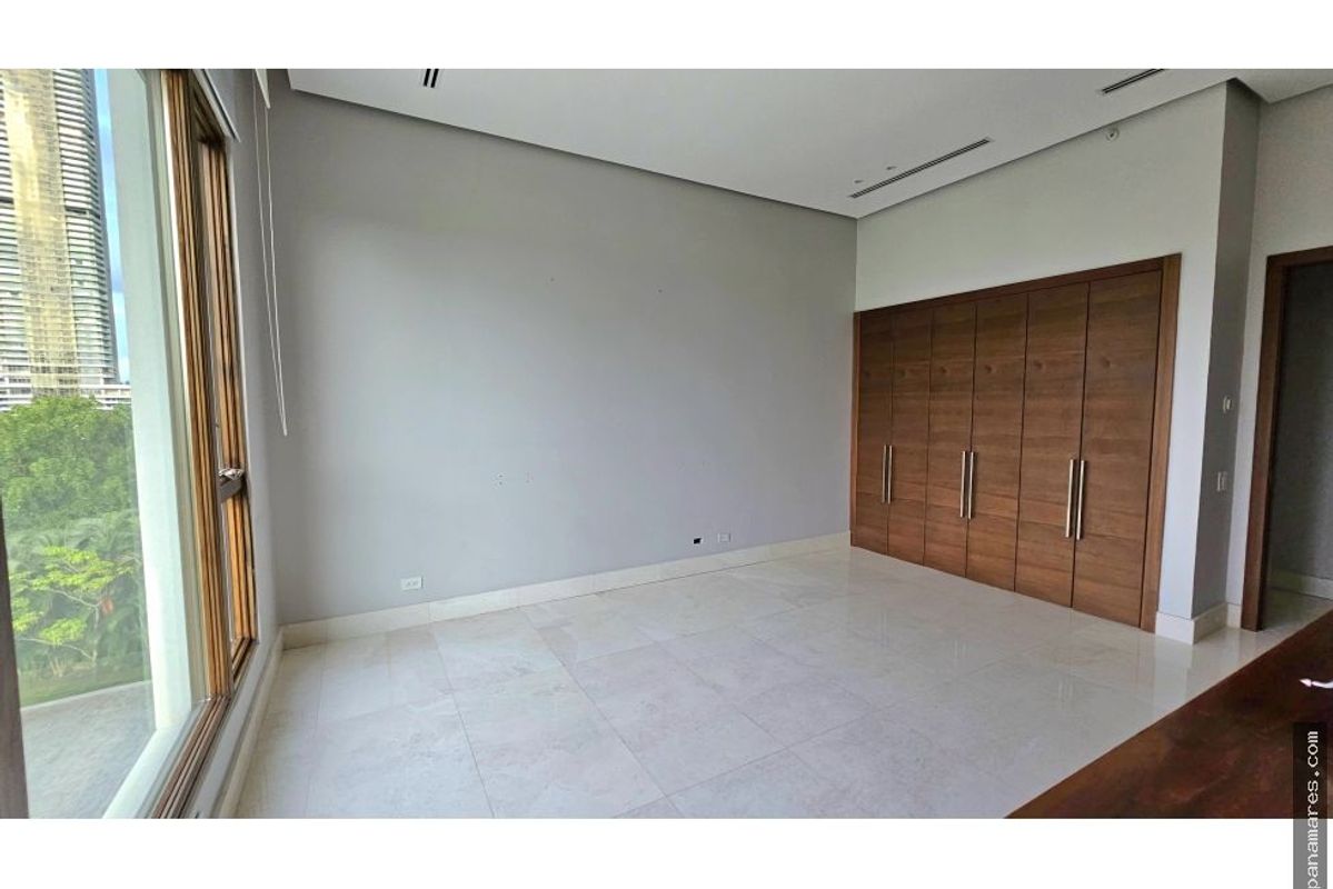 Exclusivo Apartamento En PH La Loma - Santa Maria — Penthouse en Venta