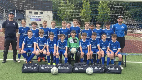 Resitax stattet D2 mit Trainigstaschen aus.
