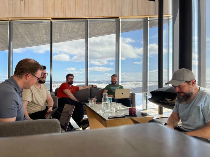 Vi trenger en utvikler til å løse vanskelige utfordringer!