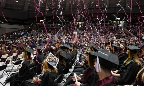 🎓 Salukis, Celebrate Your Southern Illinois University Carbondale Graduation in Style!