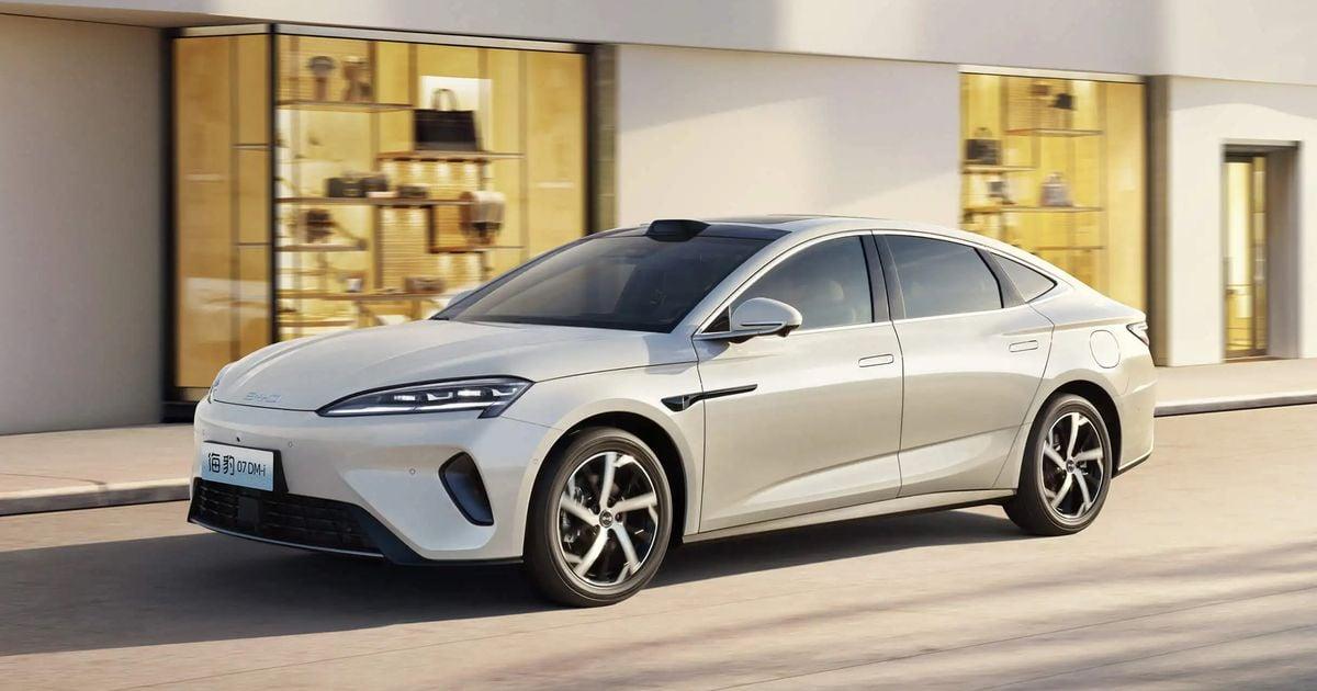 2027 BYD Seal 7 PHEV Sedan Heads for Australia