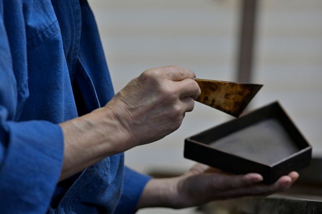 Echizen Lacquerware craft