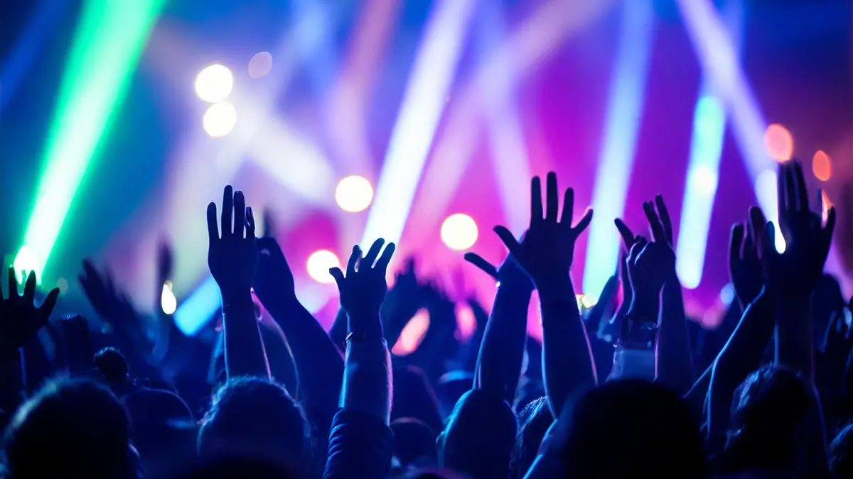 Introducing Japanese Idol Culture: Famous Idols and Leading Agencies