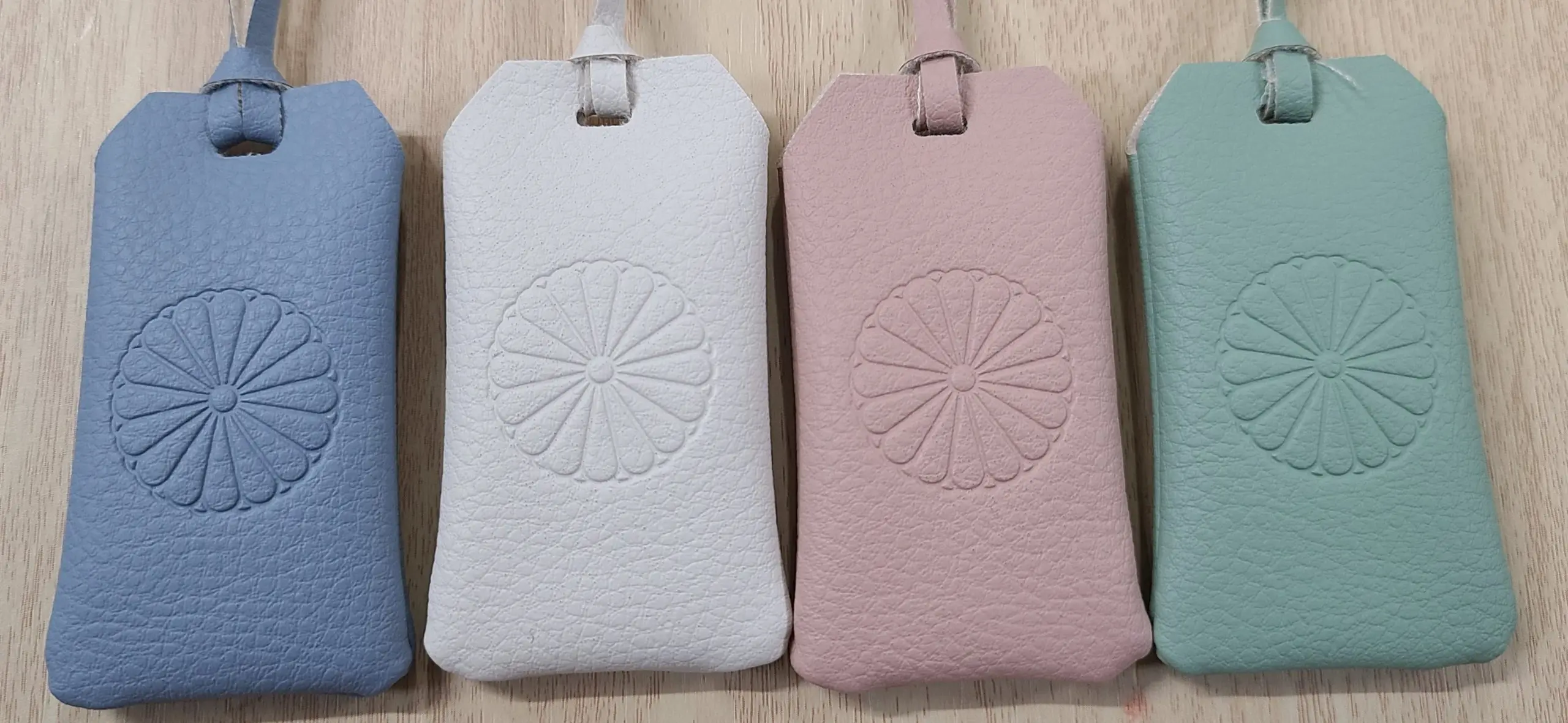 アップルレザーお守り