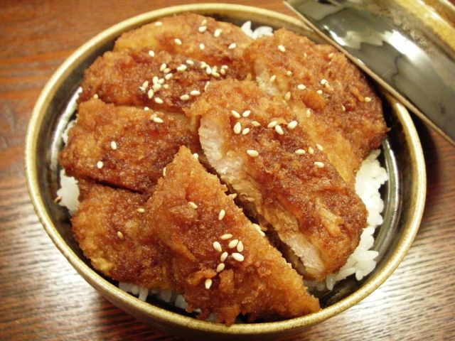 Sauce Katsudon specialty food