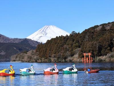 Lake Ashi (Ashi no ko)