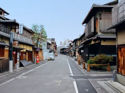 Hanami Koji Street