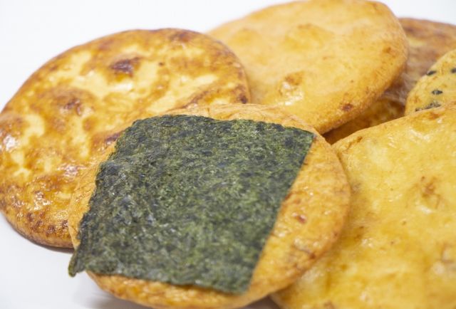 草加せんべい specialty food