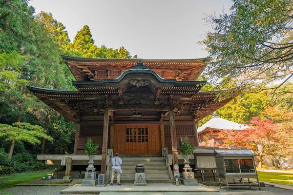 Sankaku-ji Temple