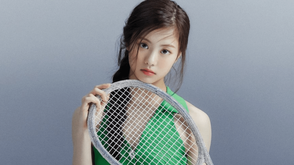 former le sserafim member kim ga ram