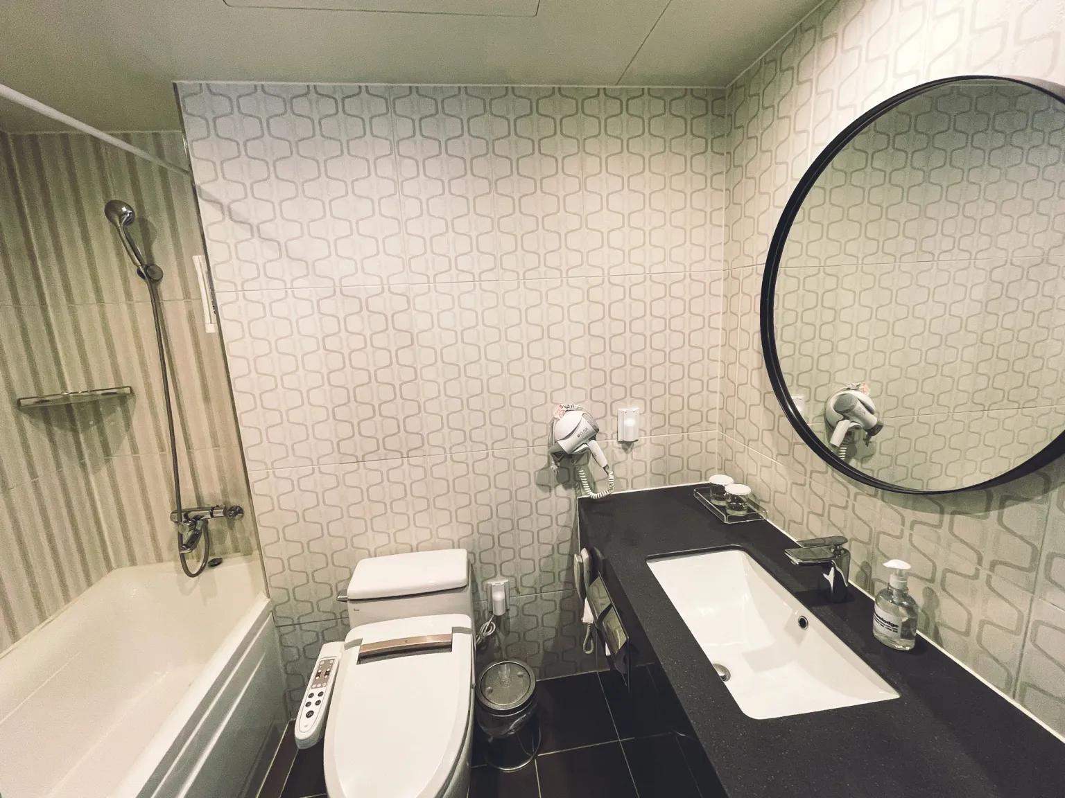 travelodge myeongdong city hall hotel seoul review hotel bathroom