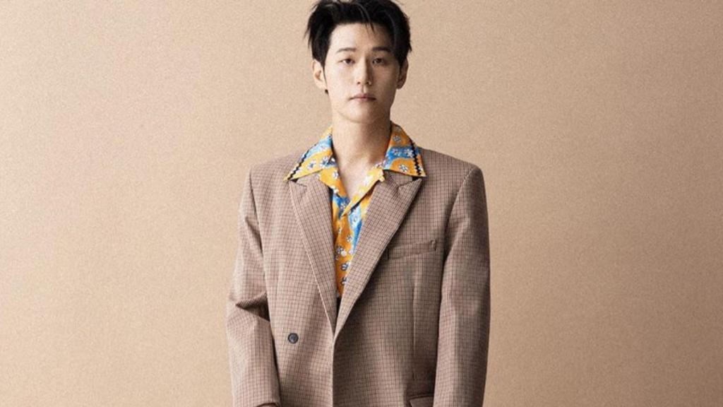 Korean actor Lee Hak Ju