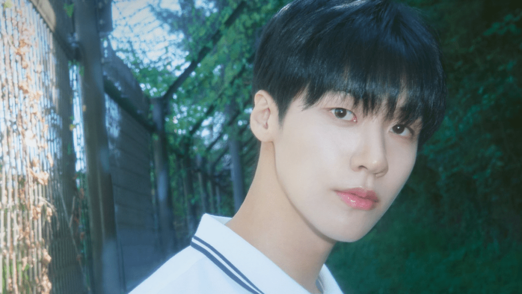 nflying member lee seung hyub