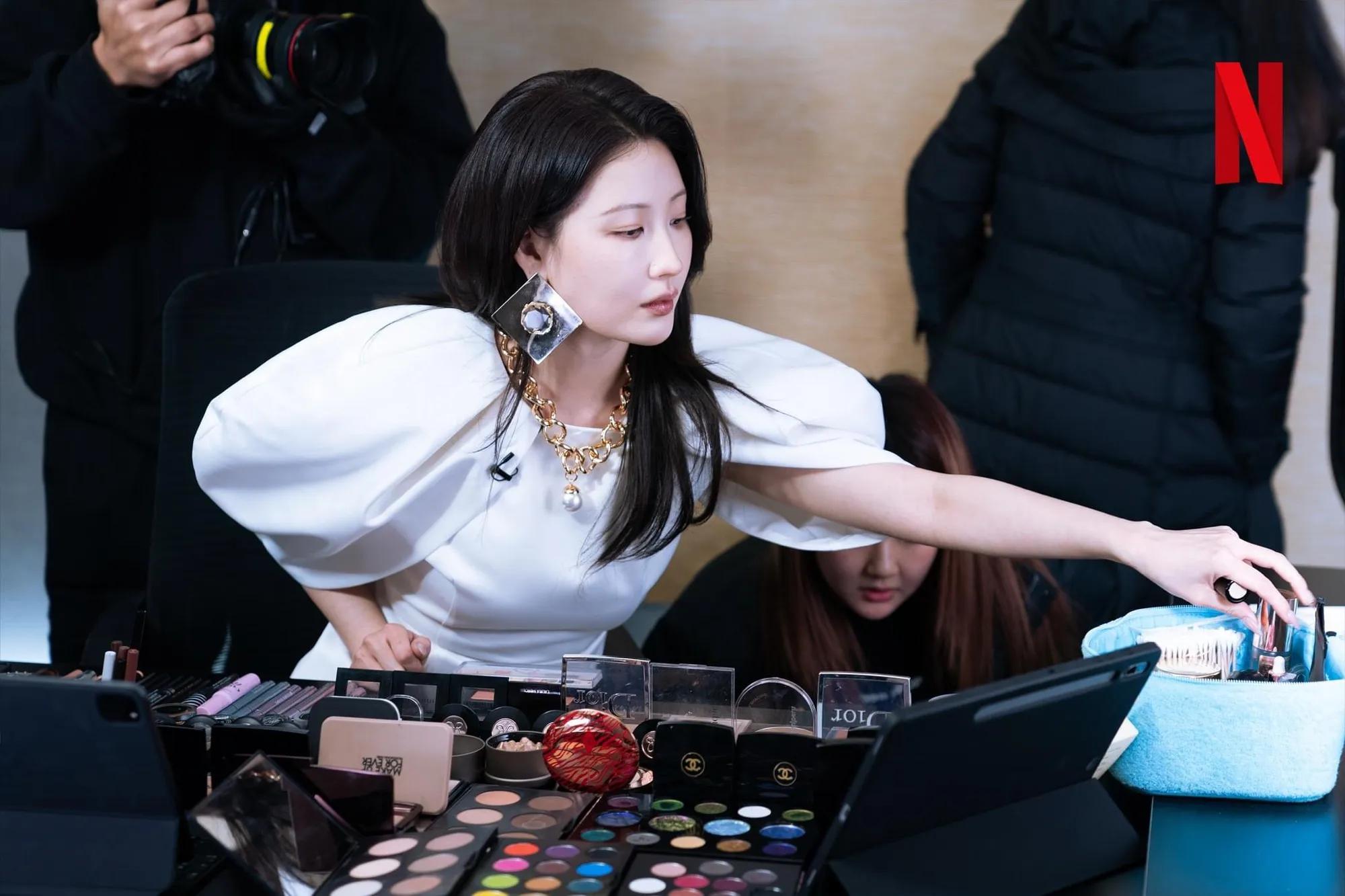 Netflix korea the influencer contestants risabae