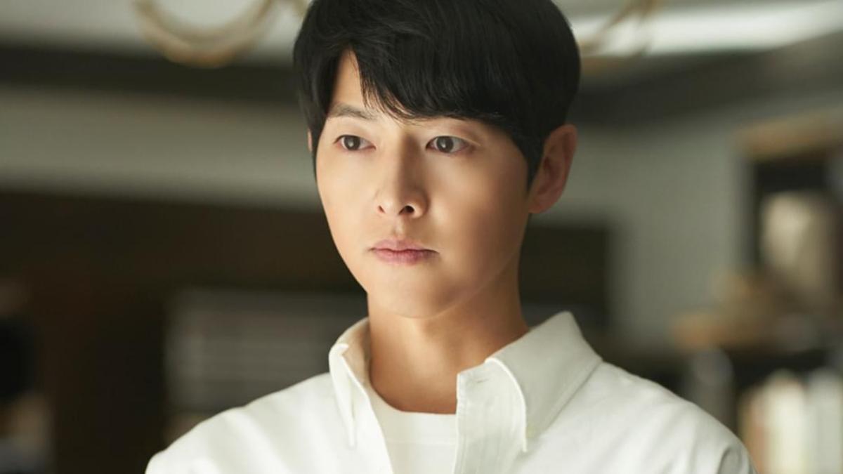 Song Joong Ki acting in K-drama Reborn Rich