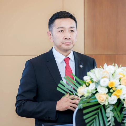 С.Амгаланбат