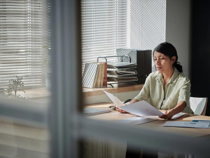How to Win That First Government Contract