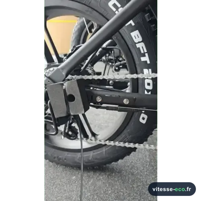 Voetsteuntjes - V20 & OUXI V8