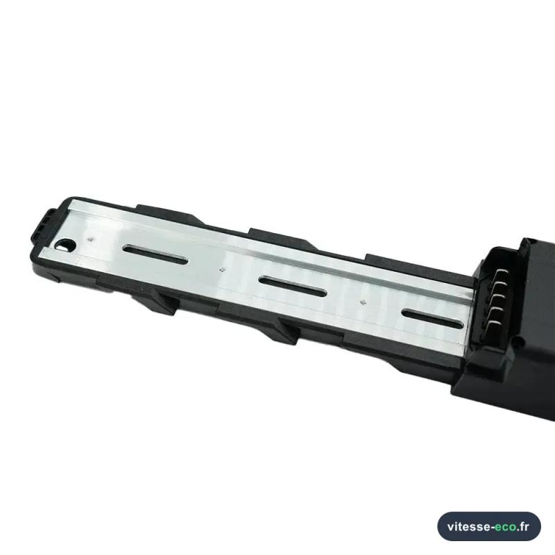 V20 - حامل بطارية