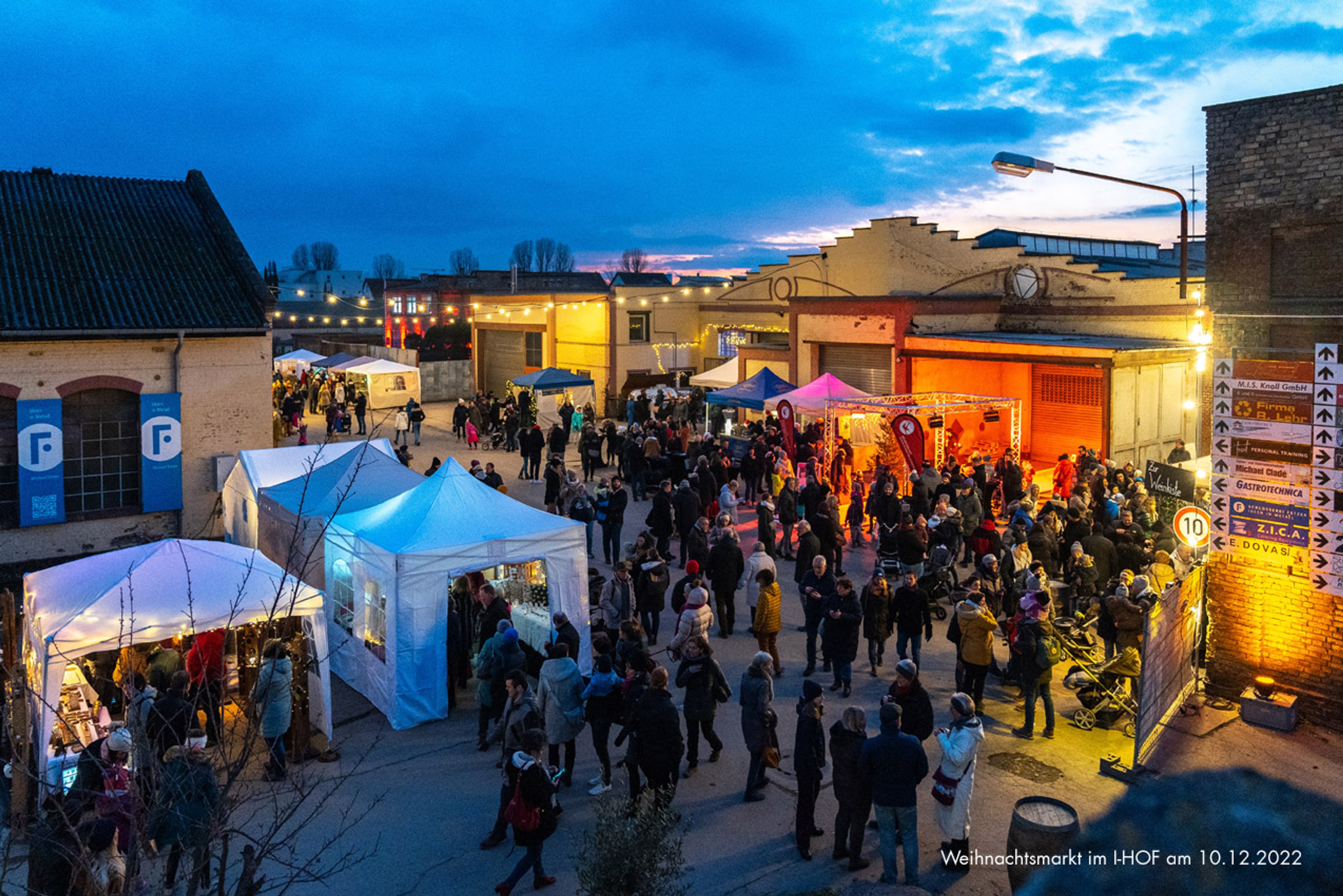 Über 3.500 Besucher beim Weihnachtsmarkt im i-HOF!, Bild 1