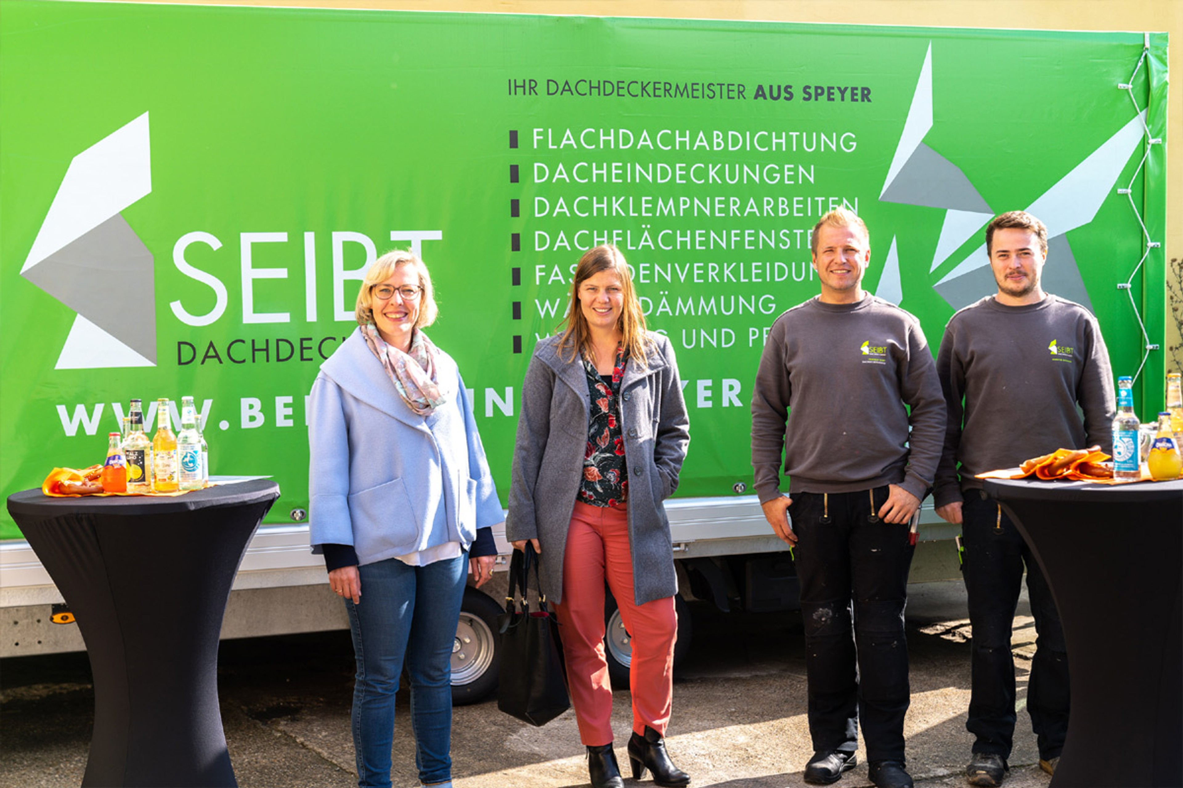 Oberbürgermeisterin Stefanie Seiler zu Besuch im i-HOF