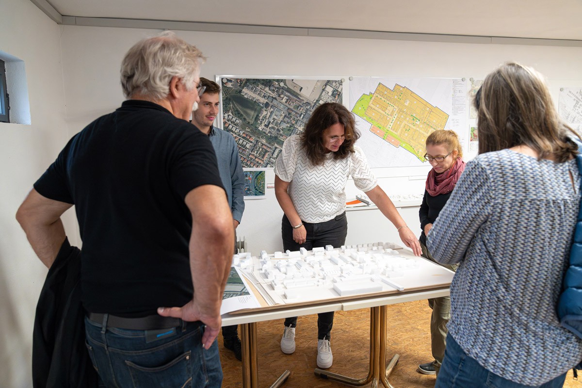 Diskussionsrunde B-Planentwurf im I-HOF