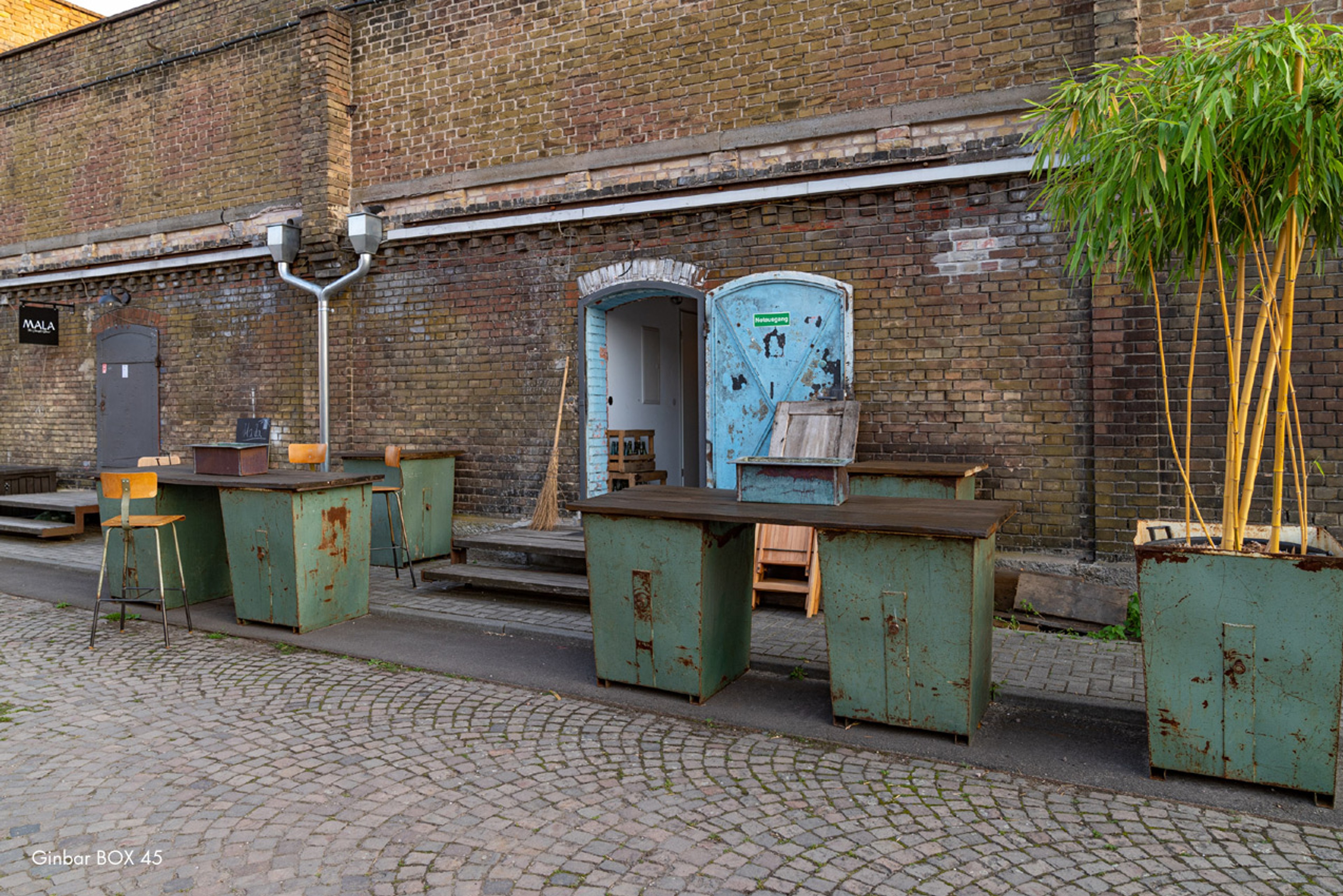 Box 45 Ginbar, Bild 7