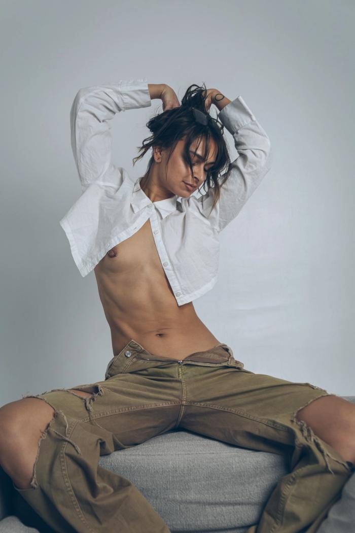 Rebeka · Ndustrial Studios