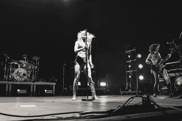 Amyl And The Sniffers · Trieste