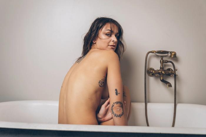 Rebeka · Ndustrial Studios